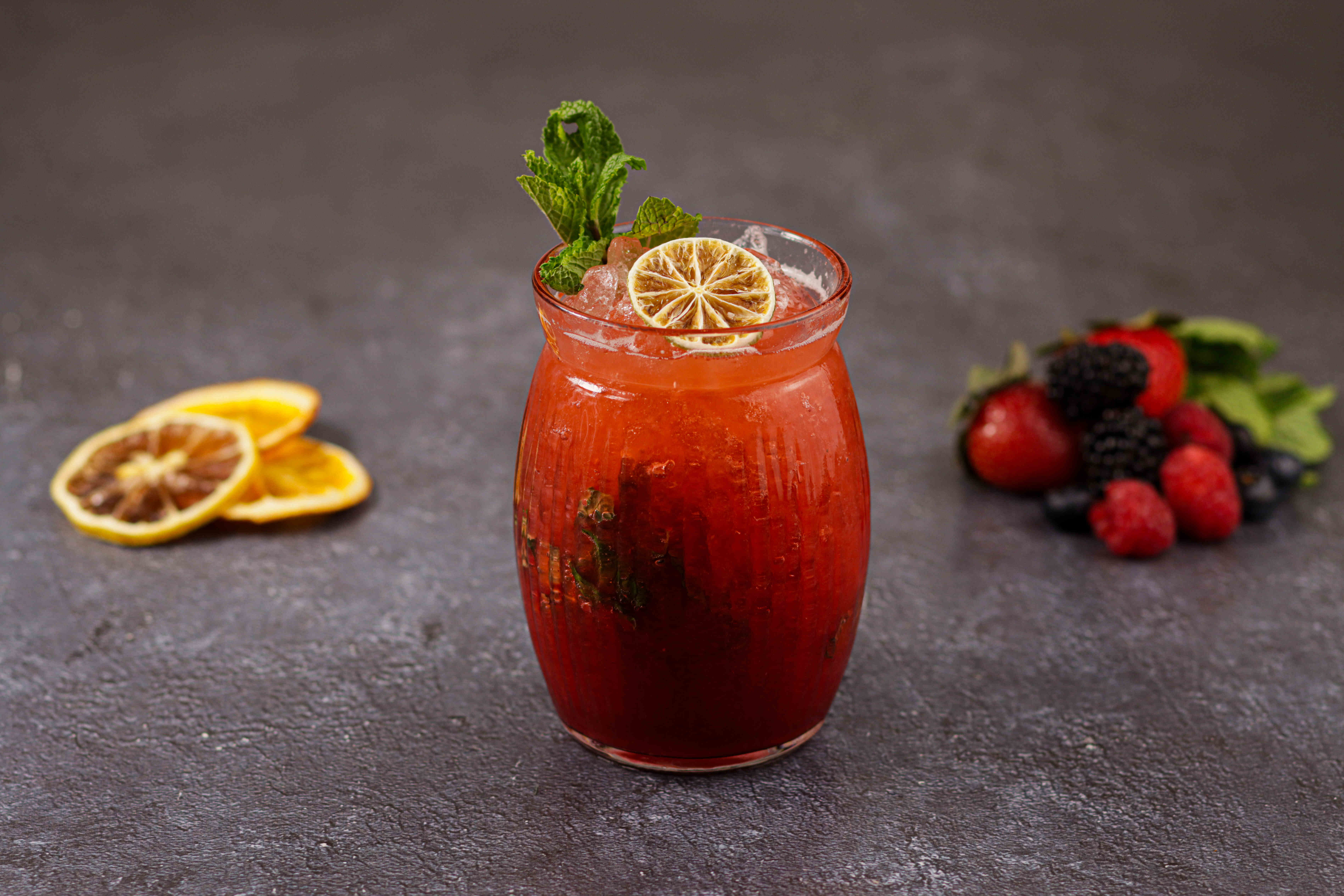 mix berries mojito